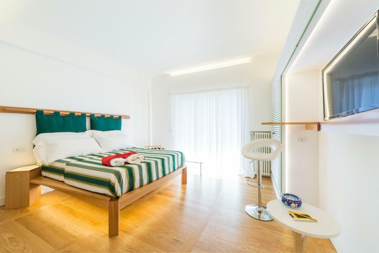 Luiselle Charming Accommodation Sorrento City Center Bagian luar foto