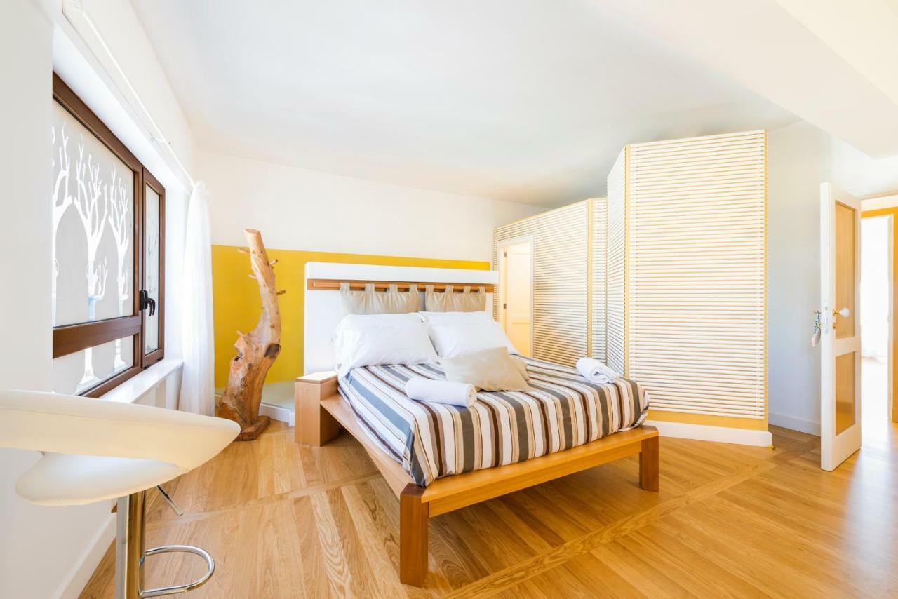 Luiselle Charming Accommodation Sorrento City Center Bagian luar foto